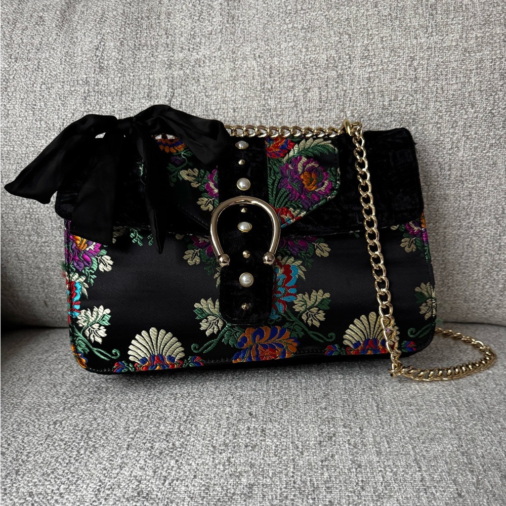 Steve Madden Black Floral Shoulder Bag with Gold Chain